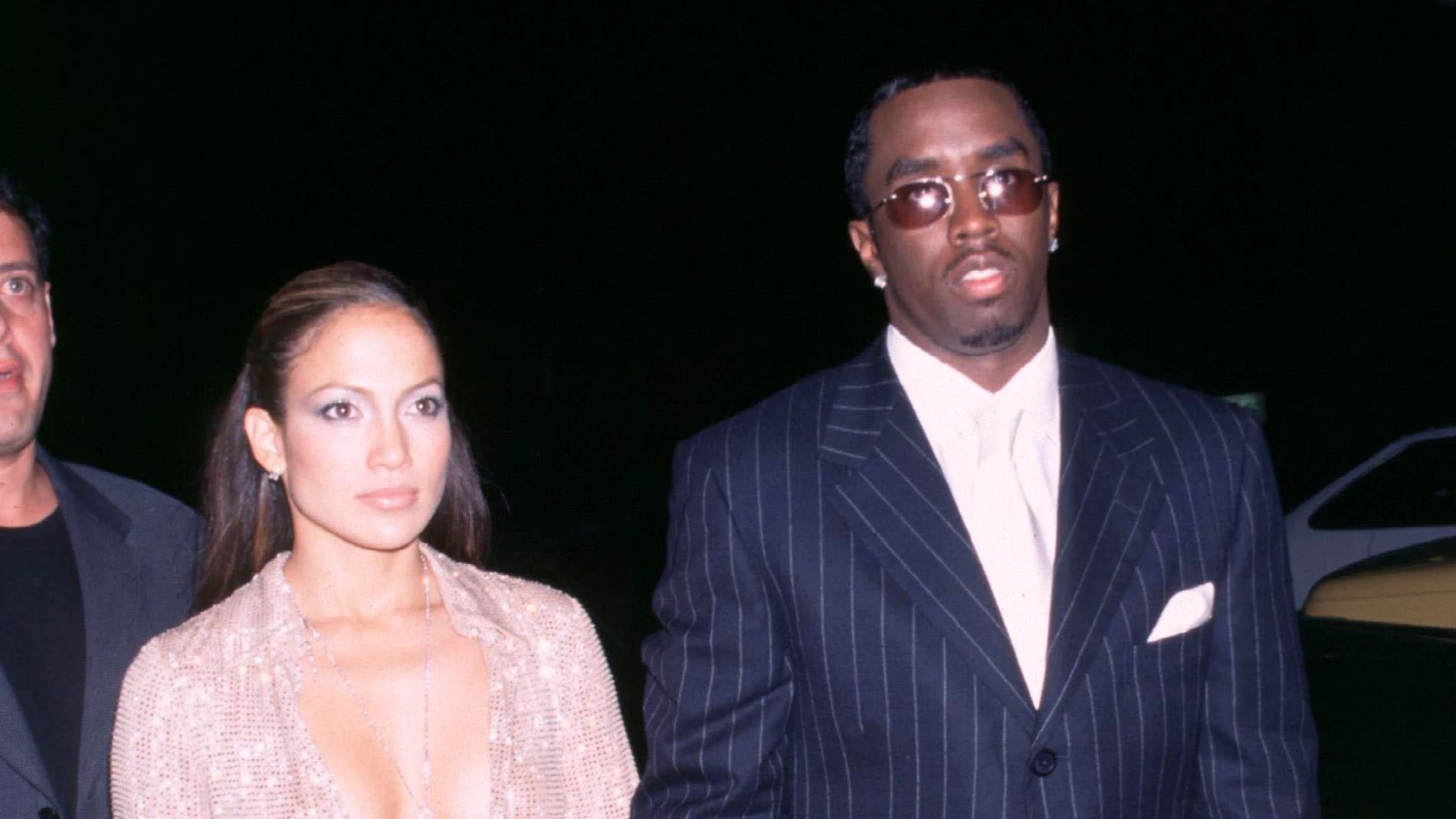 Puff Daddy y Jennifer Lopez en 1999 Puff Daddy y Jennifer Lopez en 1999