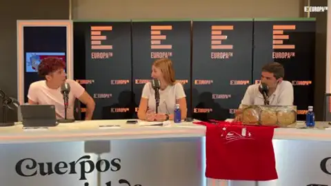 Diego Arroyo canta 'Bondad y Belleza', la guía musical para saber si detrás de una bonita sonrisa hay un psicópata Diego Arroyo canta 'Bondad y Belleza', la guía musical para saber si detrás de una bonita sonrisa hay un psicópata