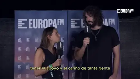 Mikel Izal vuelve al escenario tras su operación de menisco: "Por muy cansado que esté, el público me hace volar" Mikel Izal vuelve al escenario tras su operación de menisco: "Por muy cansado que esté, el público me hace volar"