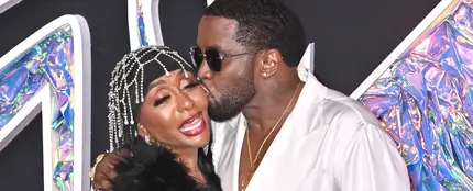 Puff Daddy con su madre Janice Combs Puff Daddy con su madre Janice Combs