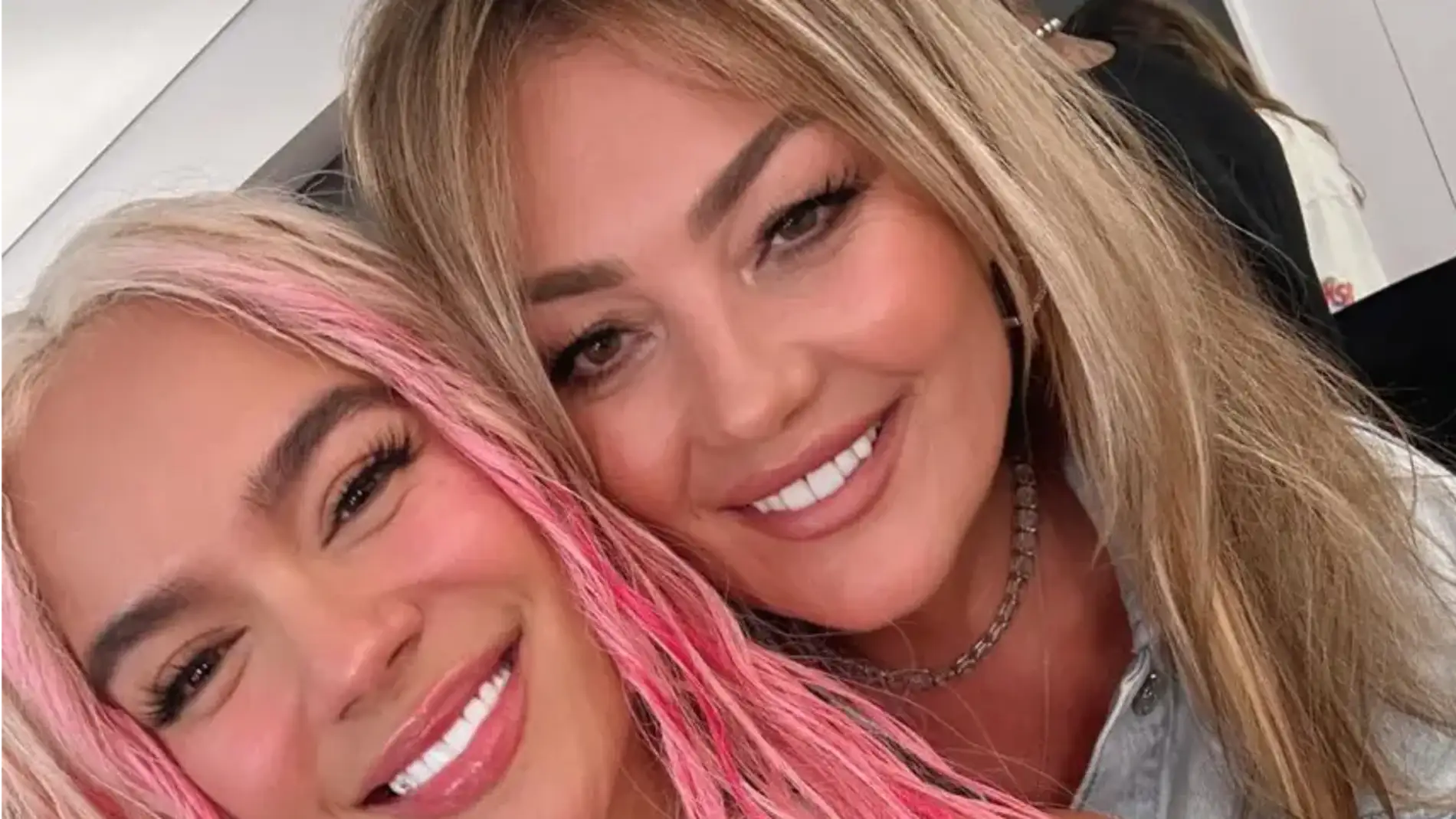 Karol G y Amaia Montero Karol G y Amaia Montero