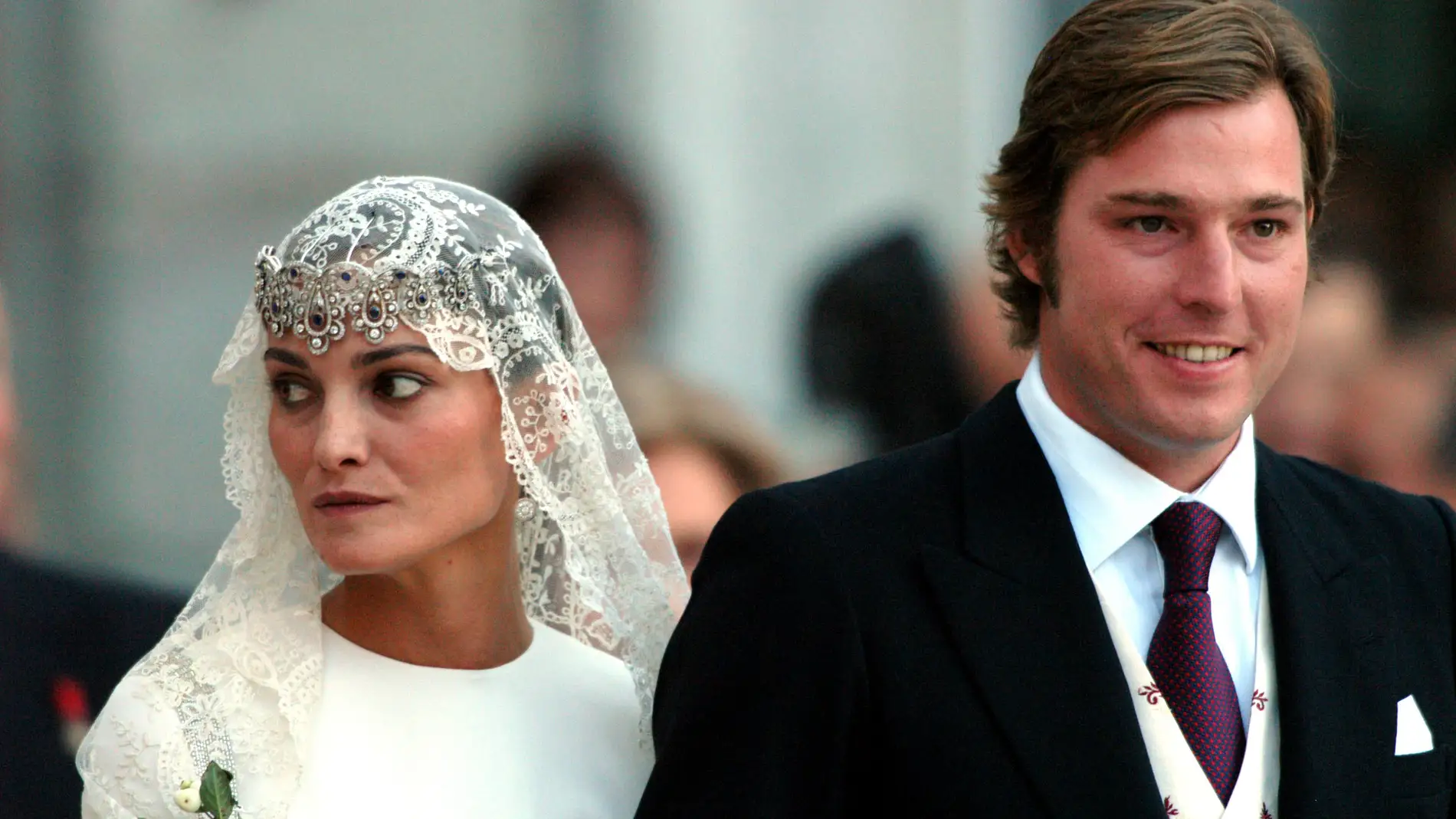 Laura Ponte y Luis Beltrán Alfonso Gómez-Acebo y Borbón el día de su boda (2004) Laura Ponte y Luis Beltrán Alfonso Gómez-Acebo y Borbón el día de su boda (2004)