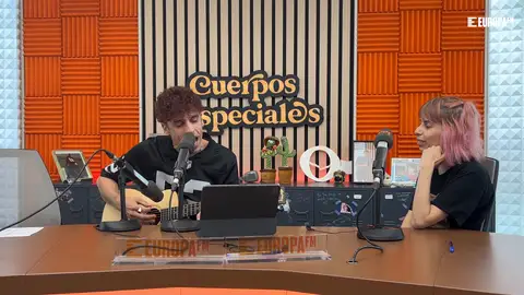 Diego Arroyo canta su historia de amor con su excasero Diego Arroyo canta su historia de amor con su excasero