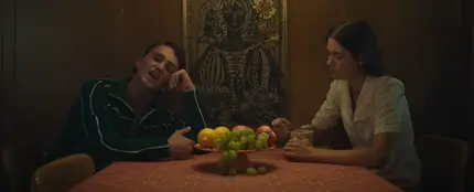 Pol Granch y Gale en el videoclip de 'Tarantino' Pol Granch y Gale en el videoclip de 'Tarantino'