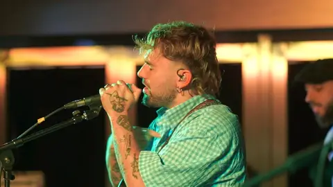 Dani Fernández en su 'showcase' con Europa FM en León Dani Fernández en su 'showcase' con Europa FM en León