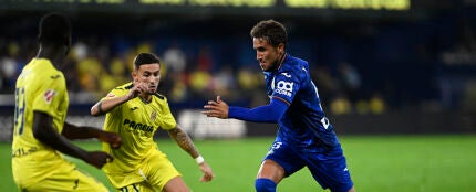 Partido de f&uacute;tbol entre el Getafe y el Villareal 