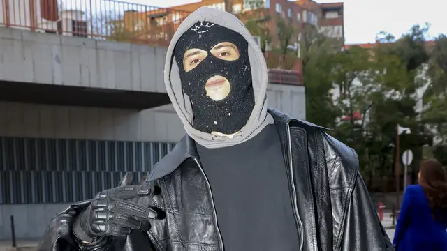 Quién es el influencer Ceciarmy: por qué oculta su rostro con un pasamontañas y su amistad con Omar Montes