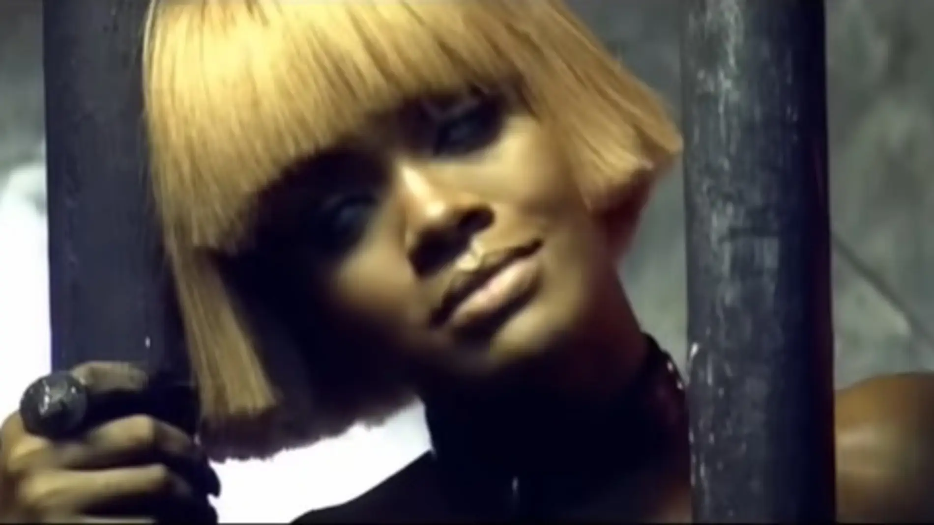 Rihanna en 'Disturbia' Rihanna en 'Disturbia'