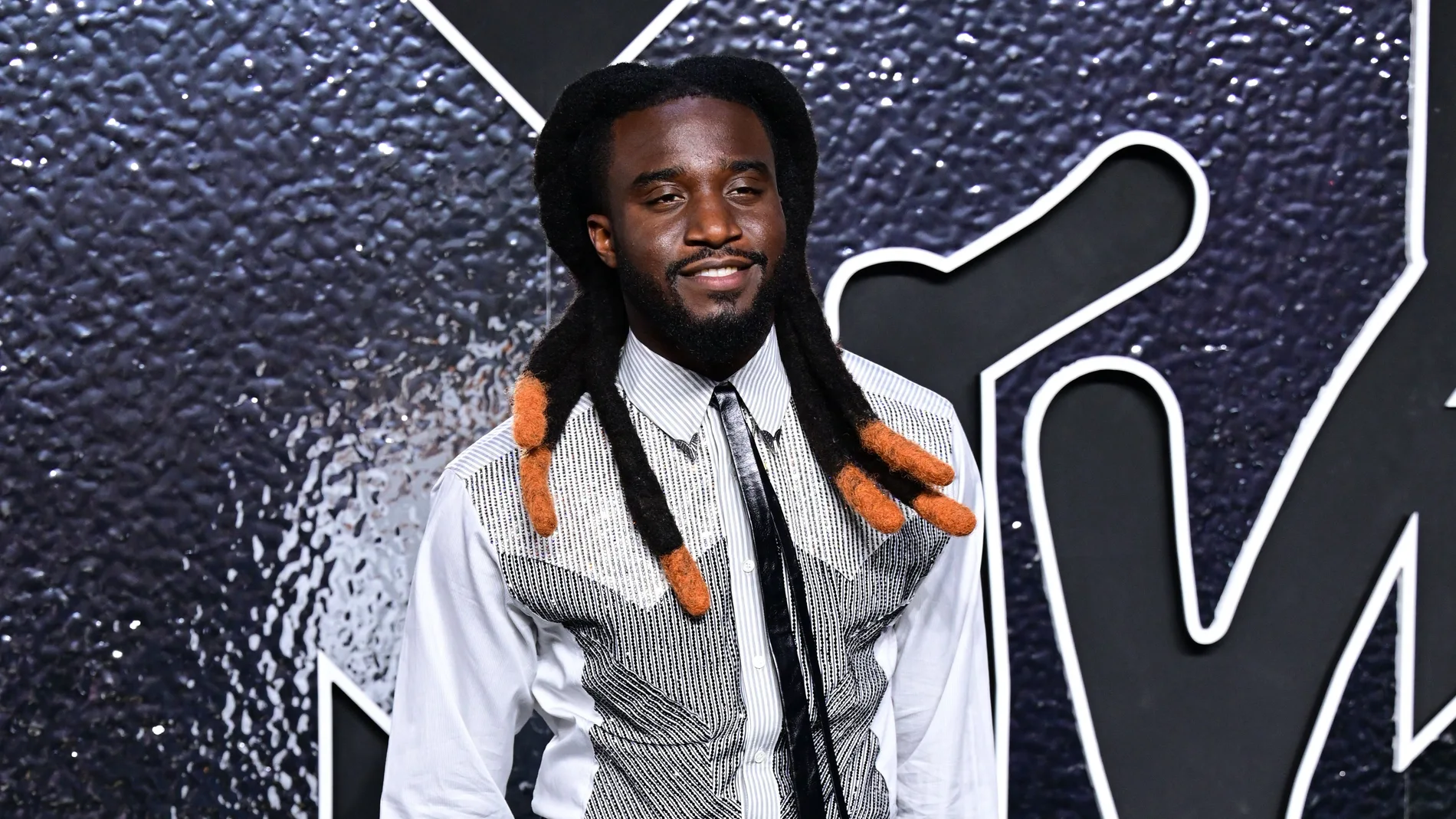 Shaaboozey en los MTV Video Music Awards de 2024 Shaaboozey en los MTV Video Music Awards de 2024
