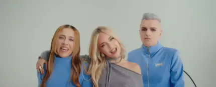 Ana Mena desprende color y fantasía en 'Como Amigos', su último lanzamiento con Miranda! Ana Mena desprende color y fantasía en 'Como Amigos', su último lanzamiento con Miranda!