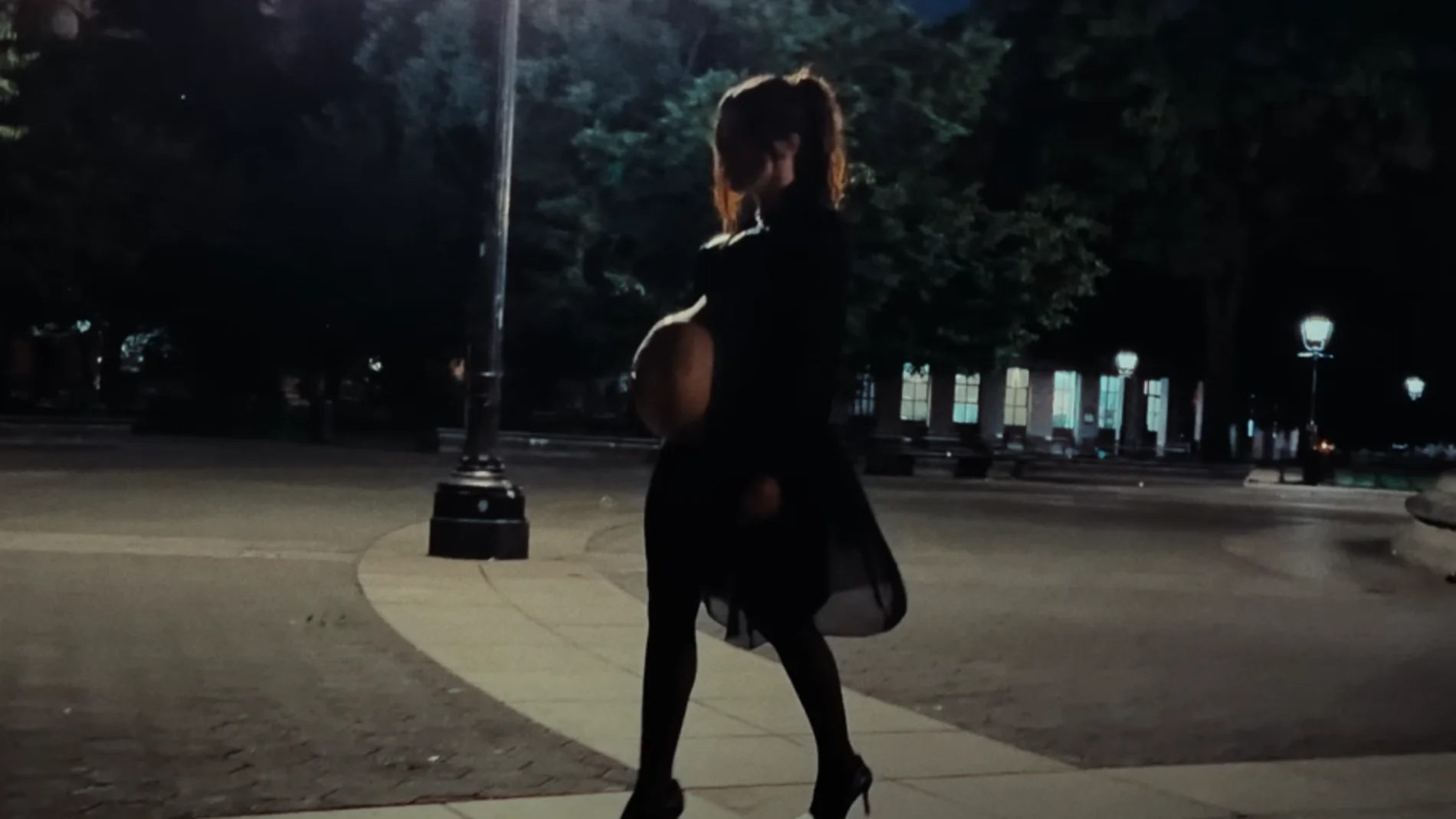 The Weeknd y Anitta impactan a su púbico con 'São Paulo', su nuevo tema con su carta de presentación más terrorífica The Weeknd y Anitta impactan a su púbico con 'São Paulo', su nuevo tema con su carta de presentación más terrorífica