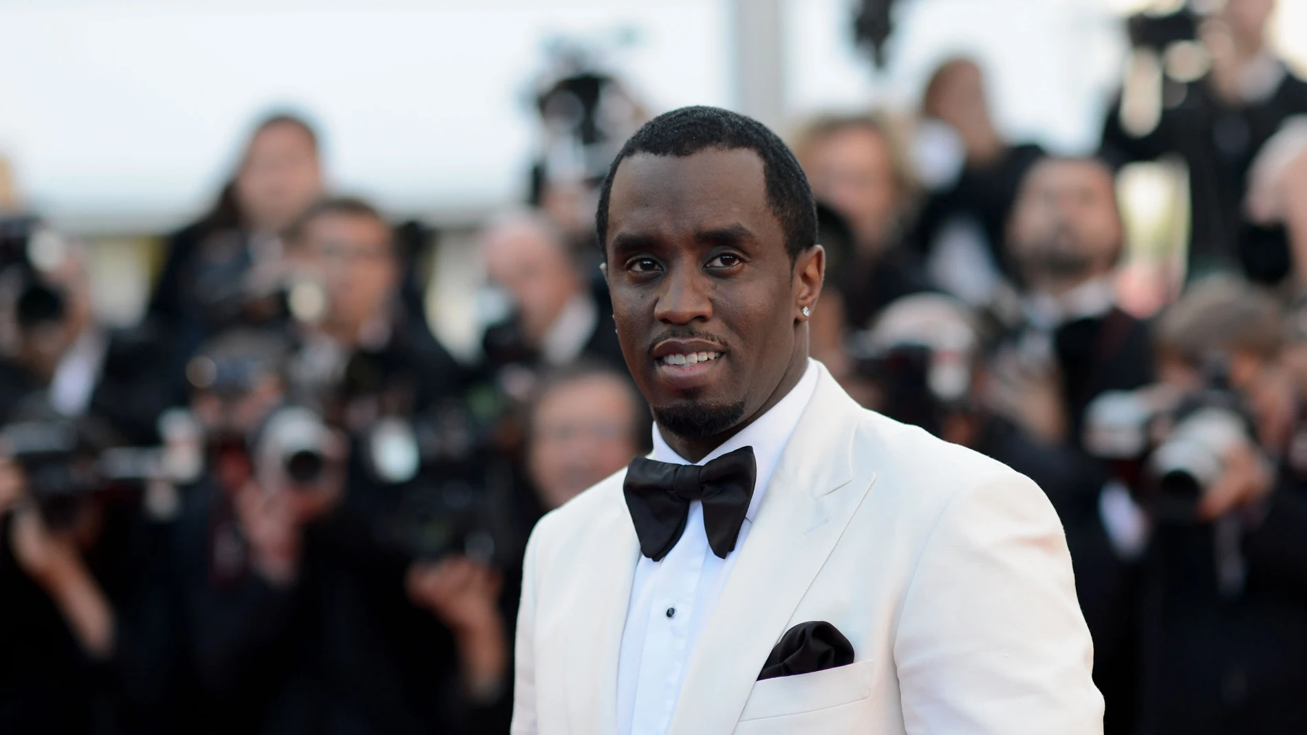 Sean Combs (Puff Daddy, P. Diddy) Sean Combs (Puff Daddy, P. Diddy)