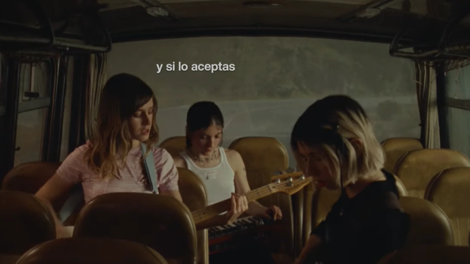 Cariño en el videoclip de 'Lo noto' Cariño en el videoclip de 'Lo noto'