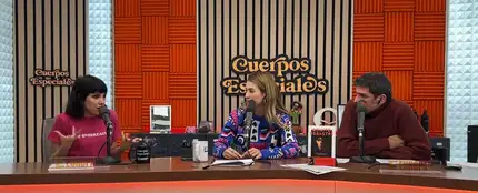 Angy Fernández: "El primer día de rodaje de 'Física o Química' volví llorando. Luego vi a Maxi Iglesias y dije 'me quedo" Angy Fernández: "El primer día de rodaje de 'Física o Química' volví llorando. Luego vi a Maxi Iglesias y dije 'me quedo"