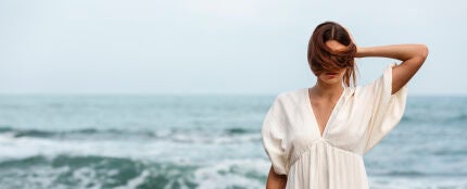 Mujer en la playa