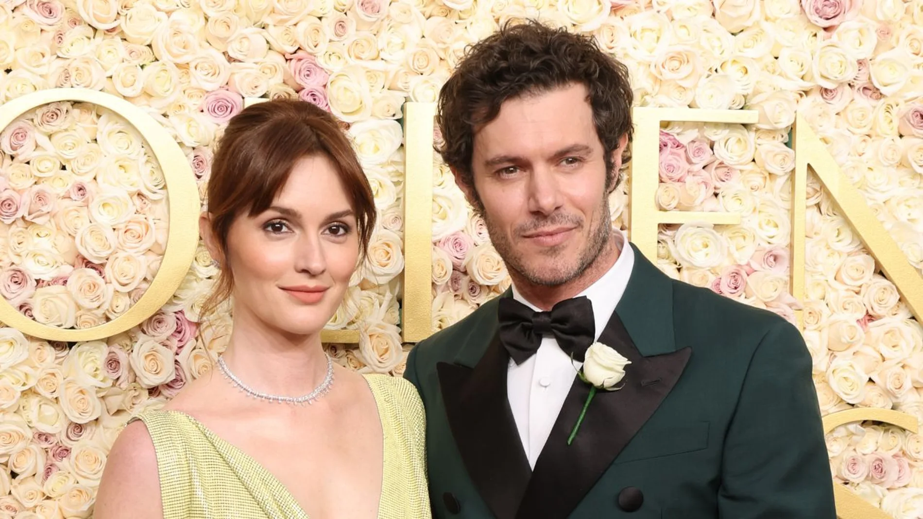 Adam Brody y Leighton Mester Adam Brody y Leighton Mester