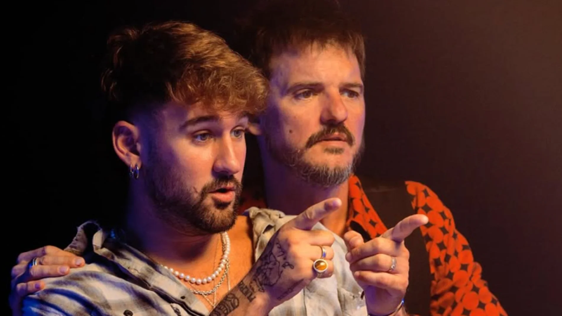 Coque Malla y Dani Fernández, en una imagen promocional de 'Extraterrestre' Coque Malla y Dani Fernández, en una imagen promocional de 'Extraterrestre'