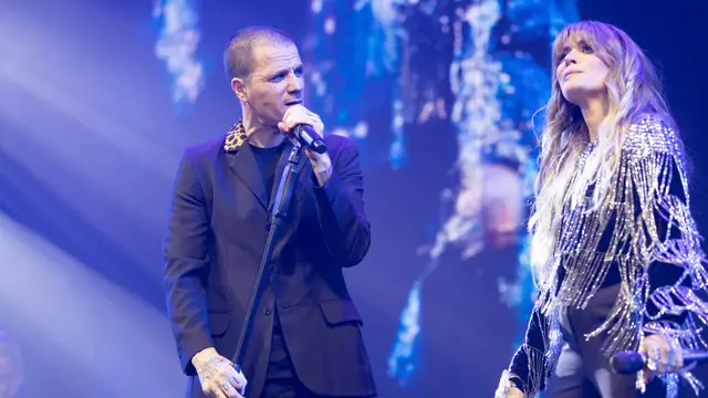 La puertorriqueña Kany García con Dani Martín en el Movistar Arena de Madrid