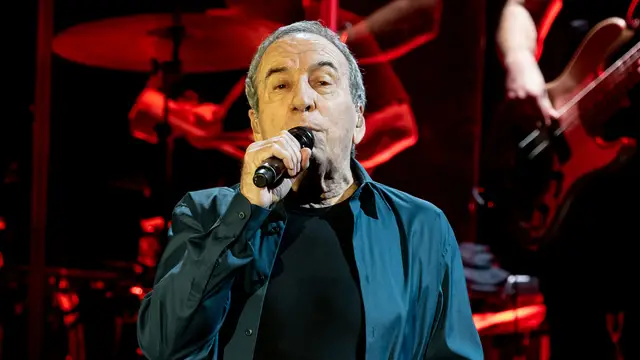 José Luis Perales, en su concierto despedida de Zaragoza en diciembre de 2021