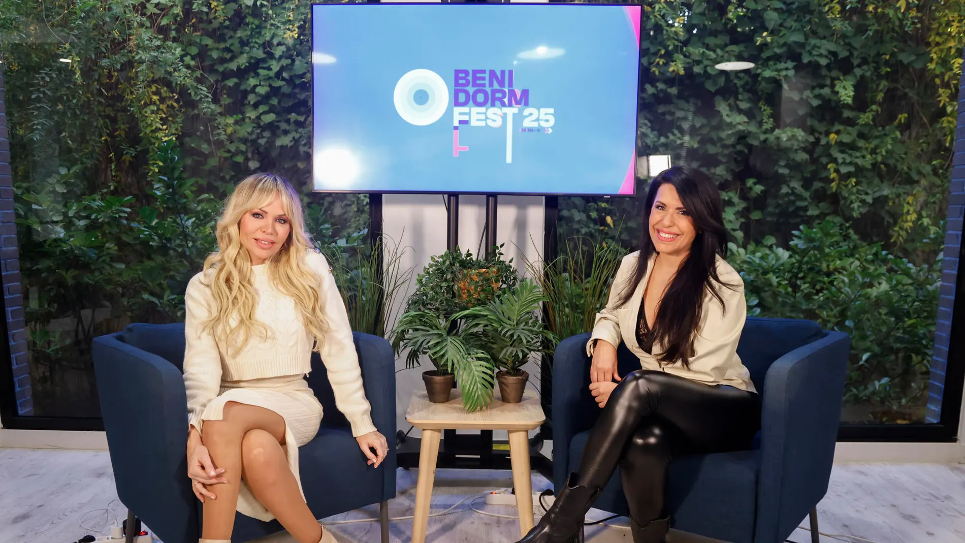 Sonia y Selena, a las puertas del Benidorm Fest Sonia y Selena, a las puertas del Benidorm Fest