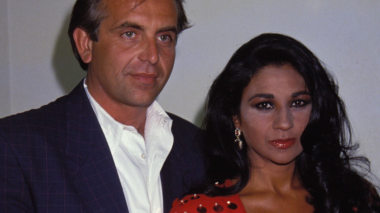 Las parejas conocidas de Lolita Flores: de Paquirri a Guillermo Furiase, el padre de sus hijos Elena y Guillermo | Europa FM