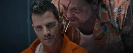 Dani Martín y Hovik Keuchkerian en el videoclip de 'Carpe Diem' Dani Martín y Hovik Keuchkerian en el videoclip de 'Carpe Diem'