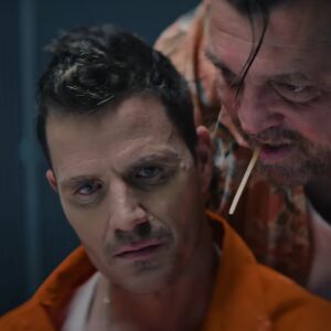 Dani Martín y Hovik Keuchkerian en el videoclip de 'Carpe Diem'