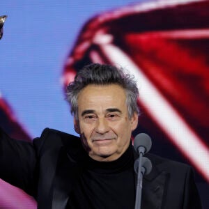 Eduard Fernández, ganador en los Premios Feroz 2025 como Mejor actor protagonista por 'Marco'