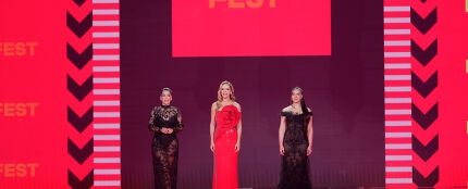 Ruth Lorenzo, Paula Vázquez e Inés Hernand, presentadoras del Benidorm Fest 2025.