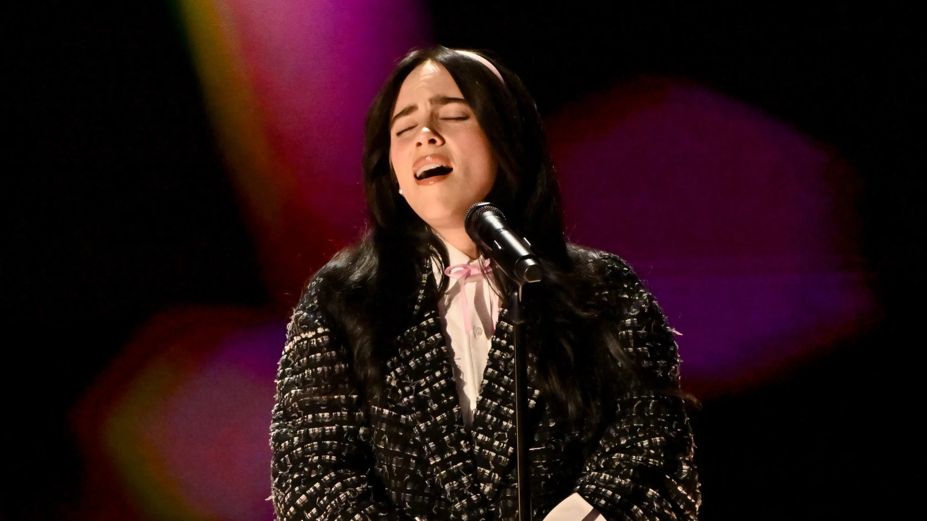 Billie Eilish en los Premios Oscar 2024 celebrados en Los Ángeles Billie Eilish en los Premios Oscar 2024 celebrados en Los Ángeles