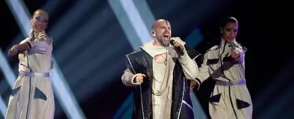 Mawot canta 'Raggio di sole' en la final del Benidorm Fest 2025 Mawot canta 'Raggio di sole' en la final del Benidorm Fest 2025