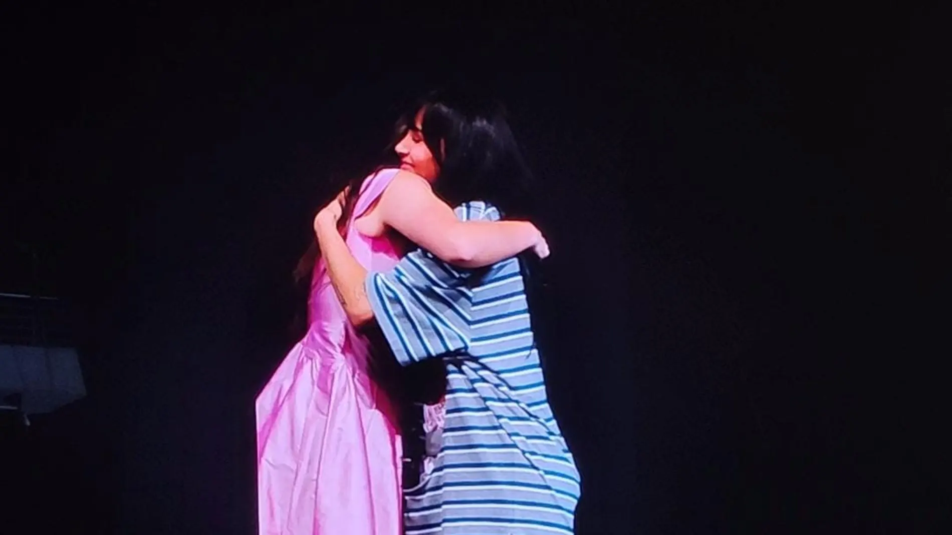 Amaia y Aitana cantan por primera vez en directo su colaboración juntas Amaia y Aitana cantan por primera vez en directo su colaboración juntas