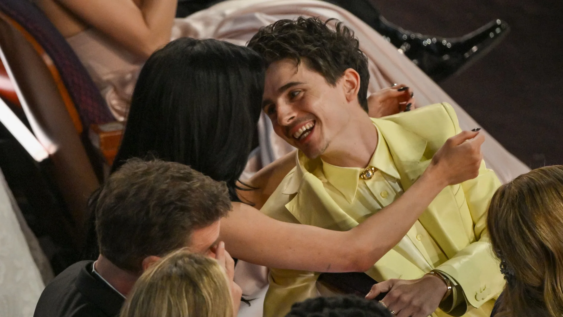 Timothée Chalamet y Kylie Jenner se besan en la gala de los Premios Oscar 2025 Timothée Chalamet y Kylie Jenner se besan en la gala de los Premios Oscar 2025