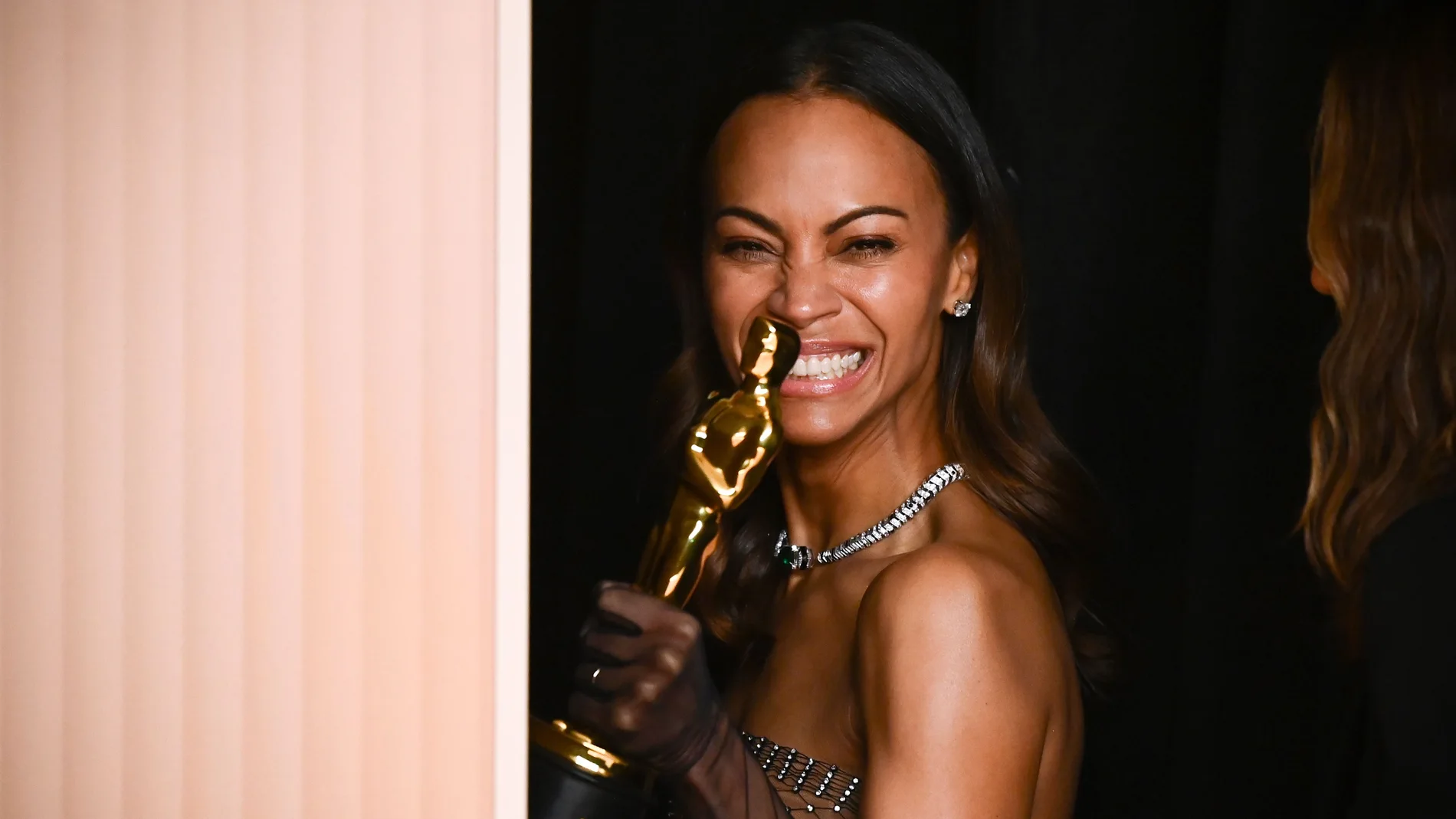 Zoe Saldaña, ganadora del Oscar 2025 a Mejor actriz de reparto por 'Emilia Pérez' Zoe Saldaña, ganadora del Oscar 2025 a Mejor actriz de reparto por 'Emilia Pérez'