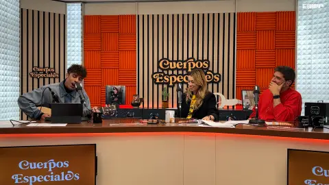 Diego Arroyo canta a los egocéntricos en Cuerpos especiales Diego Arroyo canta a los egocéntricos en Cuerpos especiales