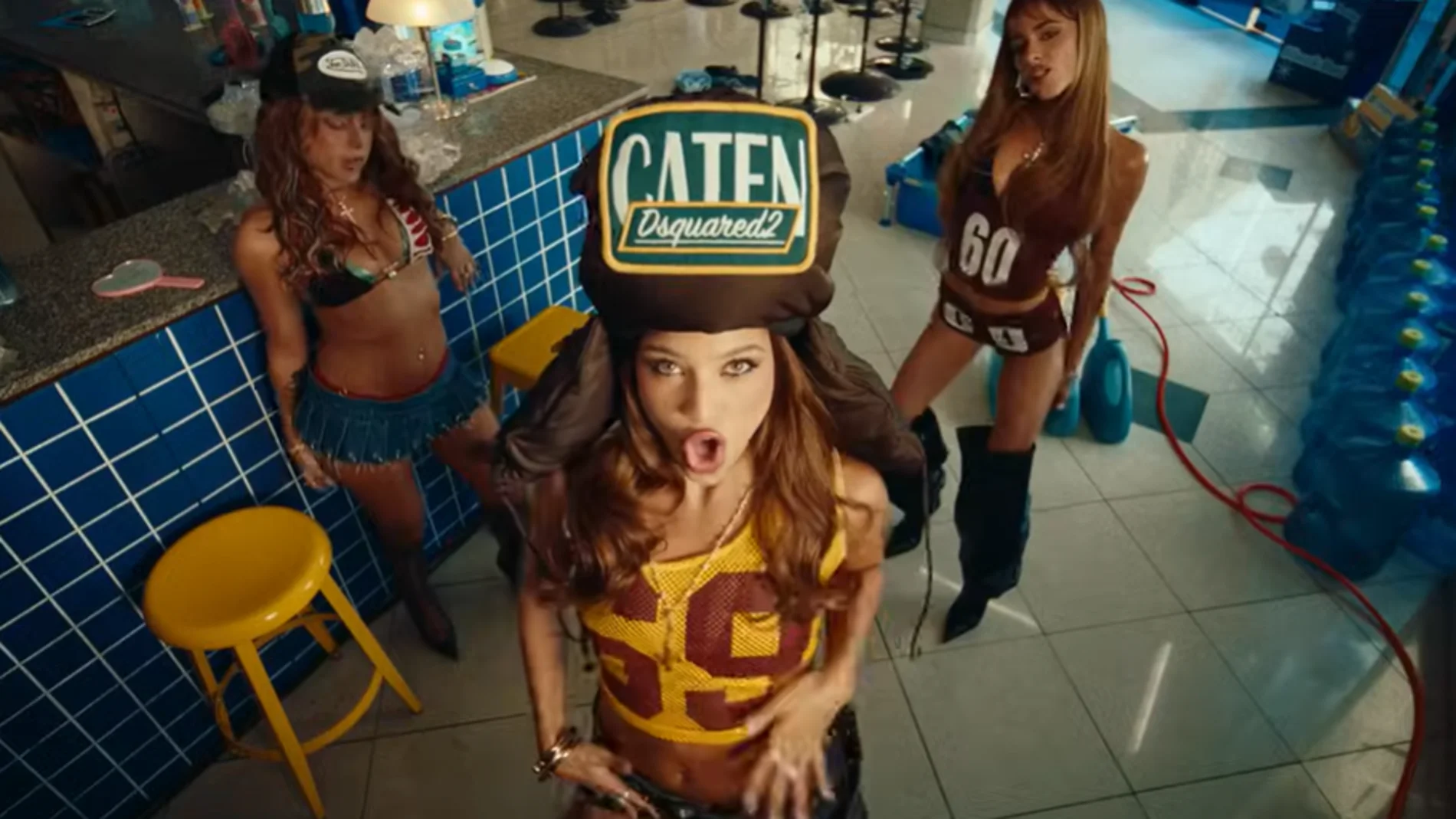 Emilia, Tini y Nicki Nicole blackout Emilia, Tini y Nicki Nicole blackout