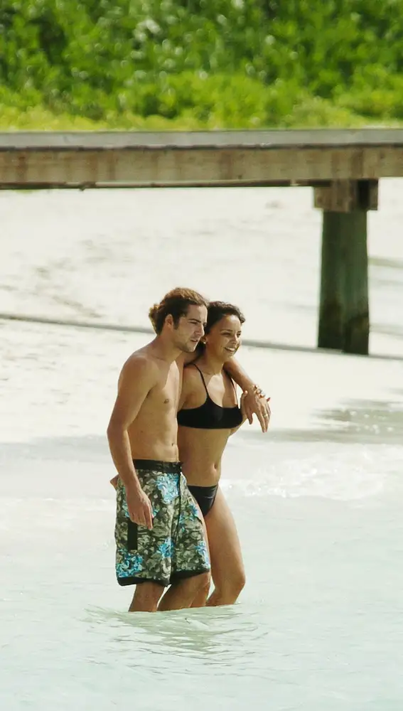 Chenoa y Bisbal en Maldivas en 2004 Chenoa y Bisbal en Maldivas en 2004