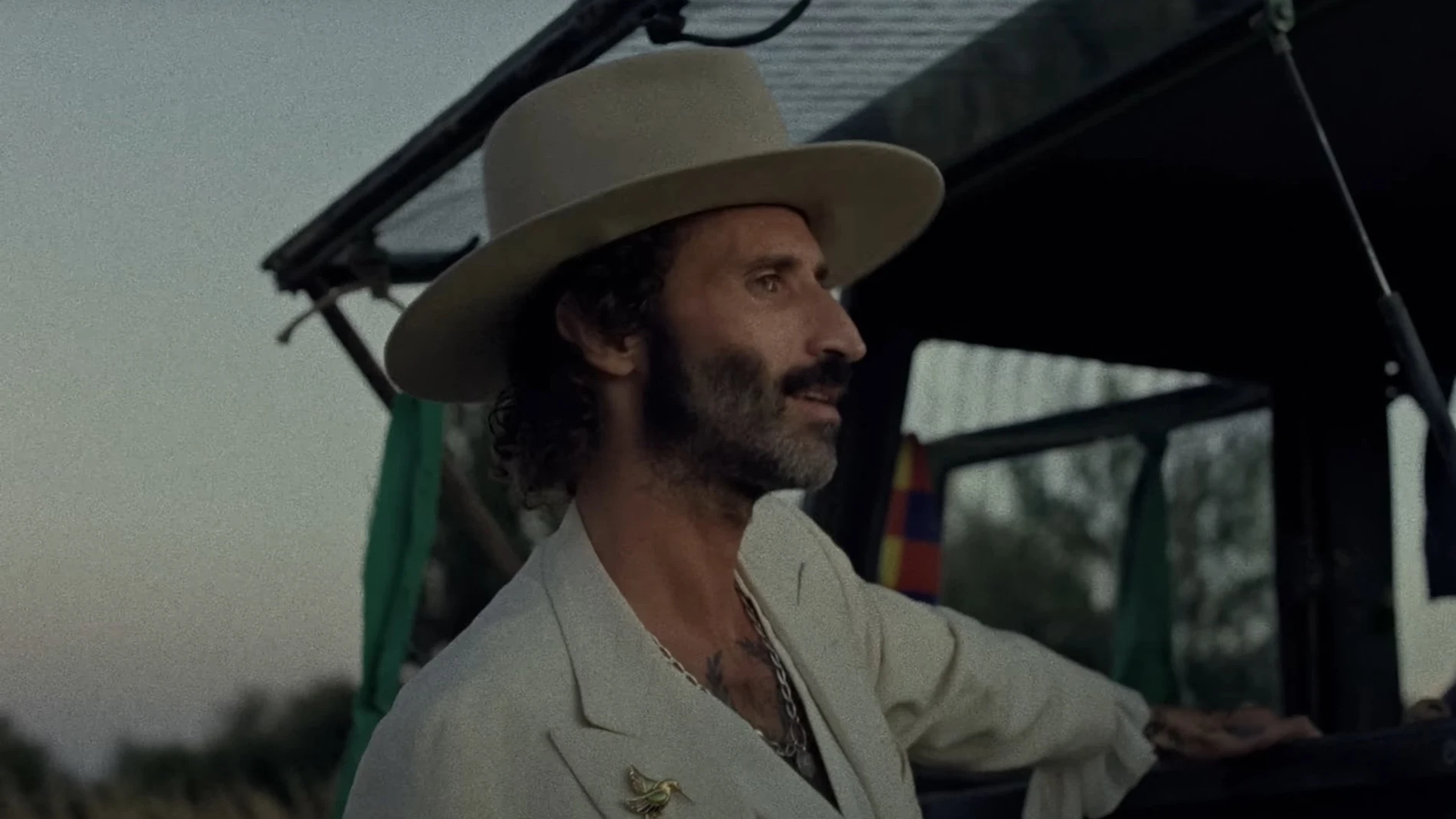 Leiva en el videoclip de 'El polvo de los días raros' Leiva en el videoclip de 'El polvo de los días raros'