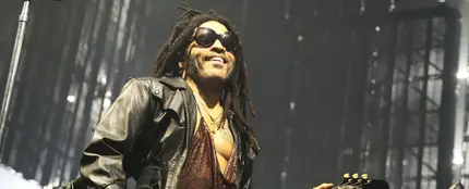 Lenny Kravitz en Bolonia (Italia) con su gira 'Blue Electric Light Tour 2025' Lenny Kravitz en Bolonia (Italia) con su gira 'Blue Electric Light Tour 2025'