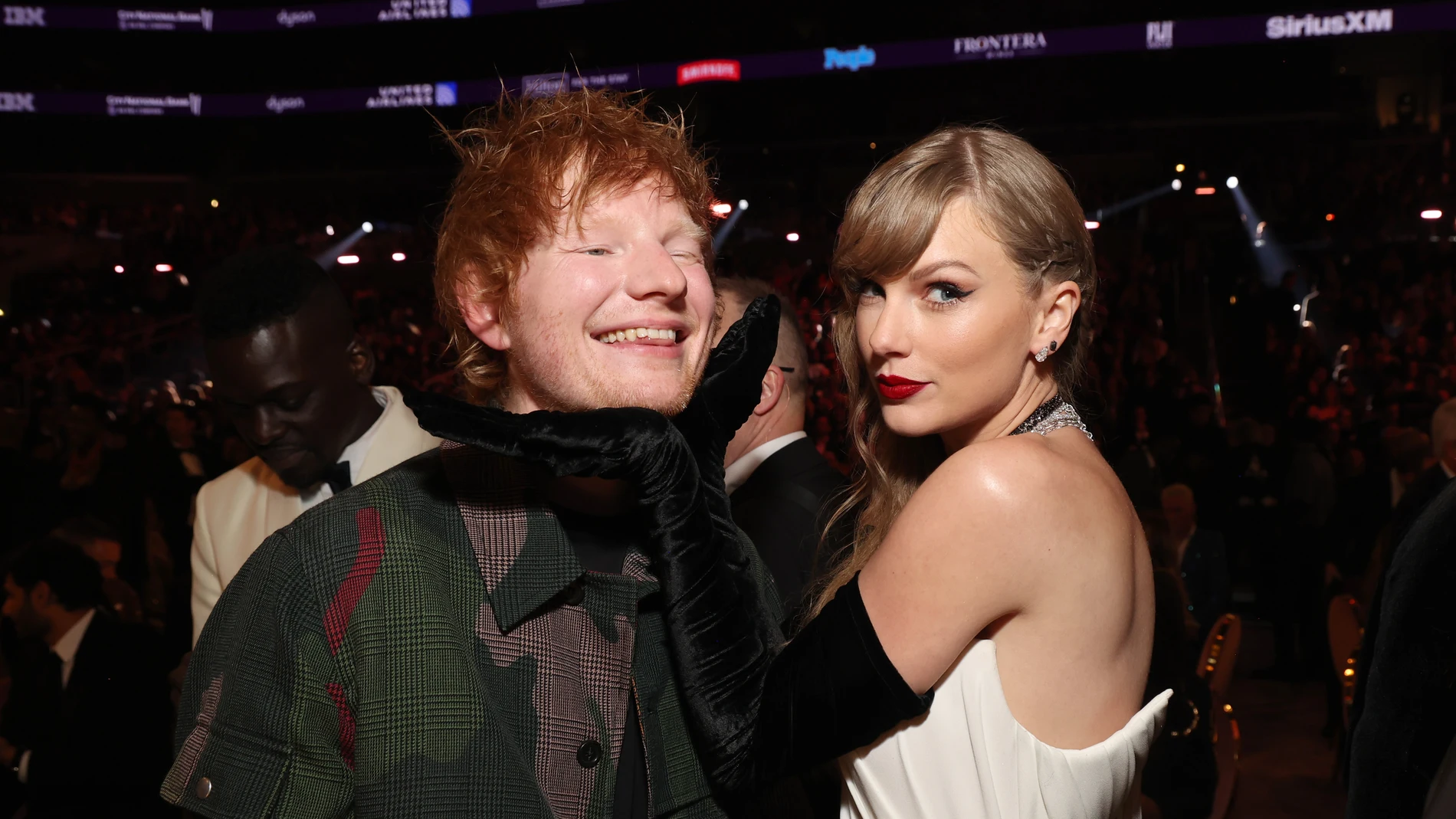 Ed Sheeran y Taylor SwIft en los Premios Grammy 2024 Ed Sheeran y Taylor SwIft en los Premios Grammy 2024