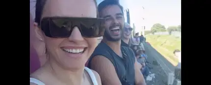 Melody en un tren durante el apagón de España Melody en un tren durante el apagón de España
