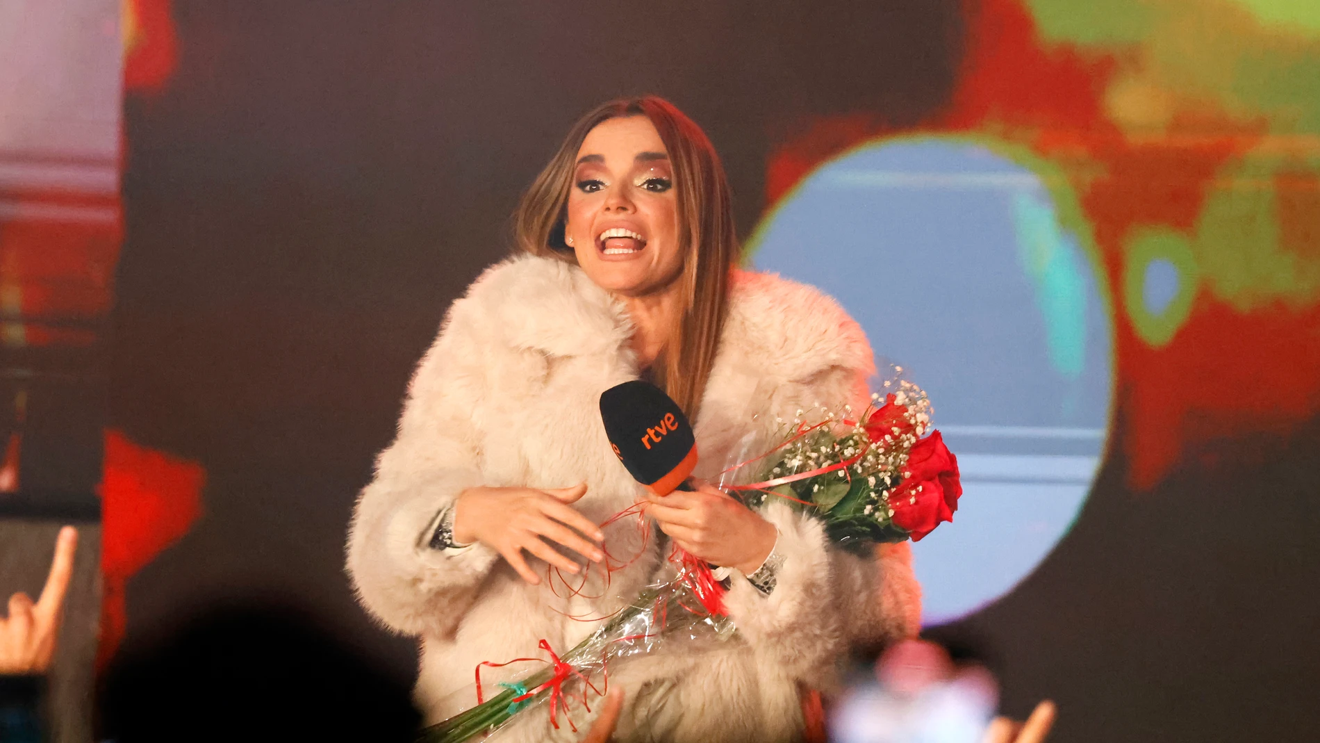 Melody en su fiesta de despedida antes de viajar a Basilea Melody en su fiesta de despedida antes de viajar a Basilea