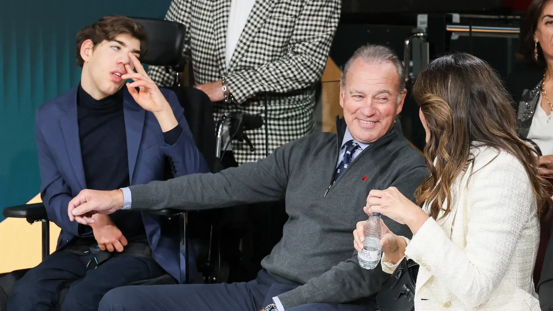 Kike, Bertín Osborne y Fabiola Martínez en 2024 Kike, Bertín Osborne y Fabiola Martínez en 2024