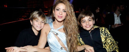 Milan y Sasha junto a Shakira Milan y Sasha junto a Shakira