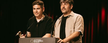 Estopa recogió dos premios en la gala de la Academia de la Música de España