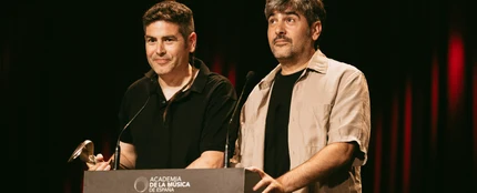 Estopa recogió dos premios en la gala de la Academia de la Música de España Estopa recogió dos premios en la gala de la Academia de la Música de España
