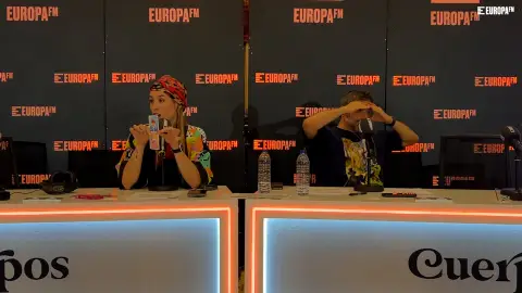 Eva Soriano lee las cartas a los oyentes de Salamanca Eva Soriano lee las cartas a los oyentes de Salamanca