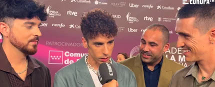 Veintiuno habla con Europa Fm en los Premios de la Academia de la Música Veintiuno habla con Europa Fm en los Premios de la Academia de la Música