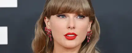 La artista Taylor Swift La artista Taylor Swift
