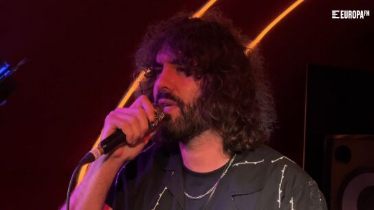 Mikel Izal en Local de Ensayo Europa FM